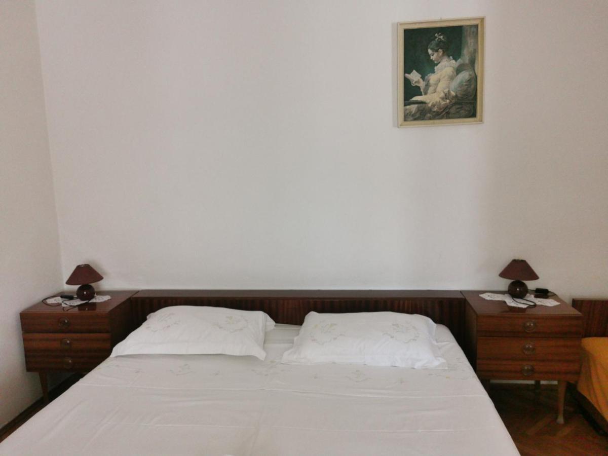 Room Dobrenka Χβαρ Εξωτερικό φωτογραφία